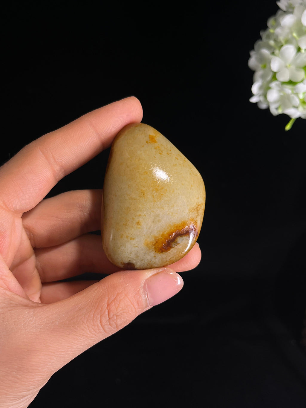 和田玉白玉红皮籽料原石（yc272446）