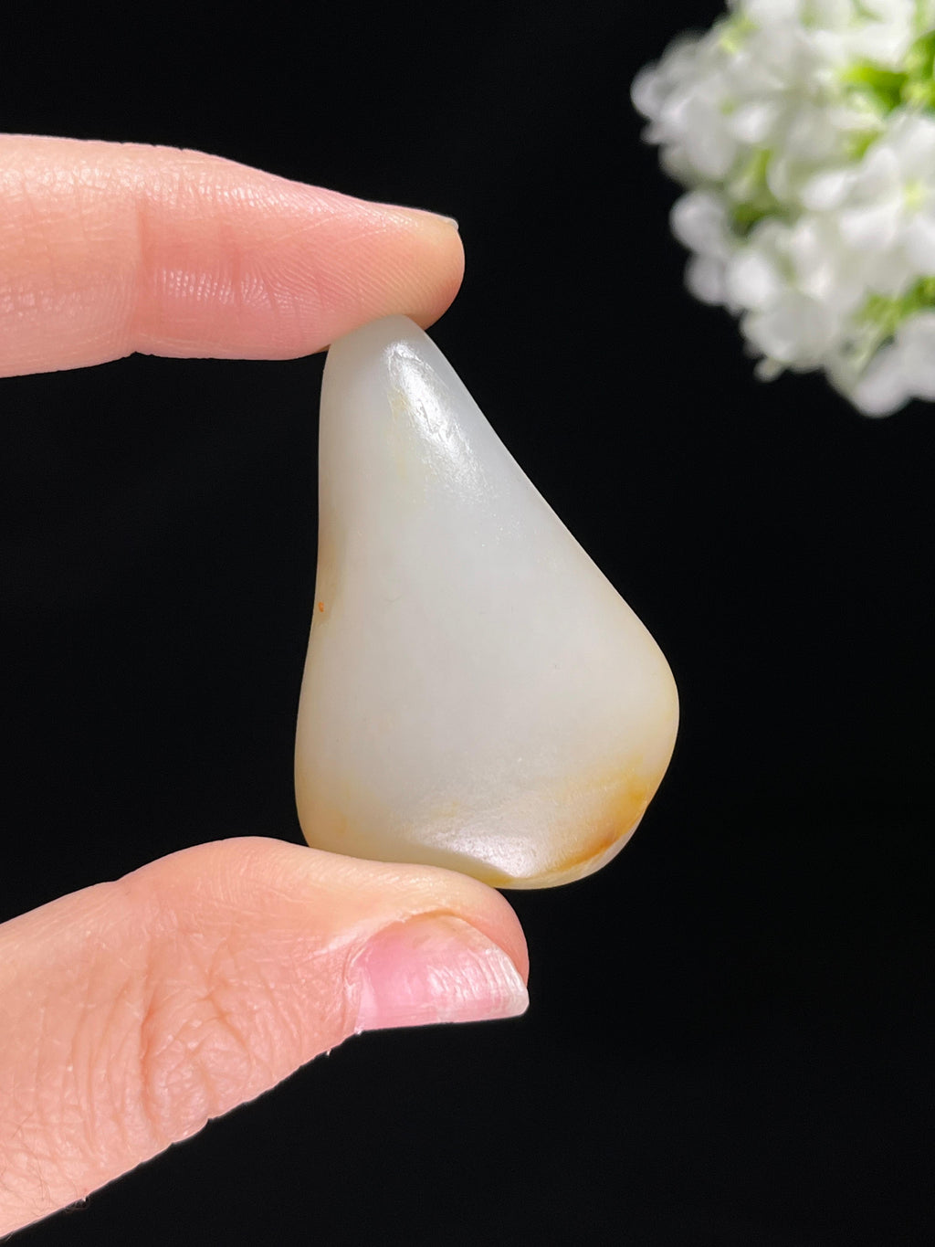 新疆和田玉洒金皮籽料原石挂件（yc255431）