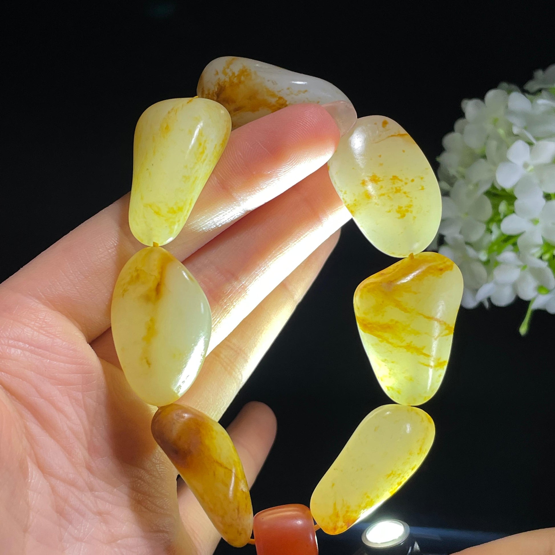 新疆天然和田玉洒金皮籽料手串（yc401492）