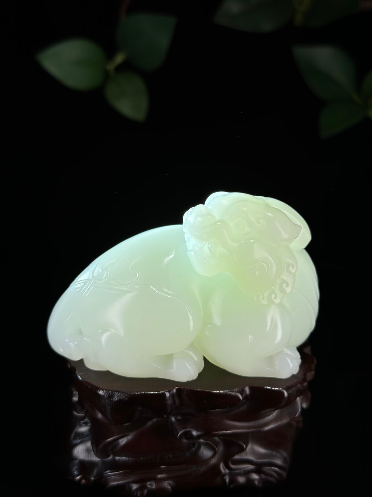 臻品和田玉羊脂白玉回首貔貅手把件（yc741638）