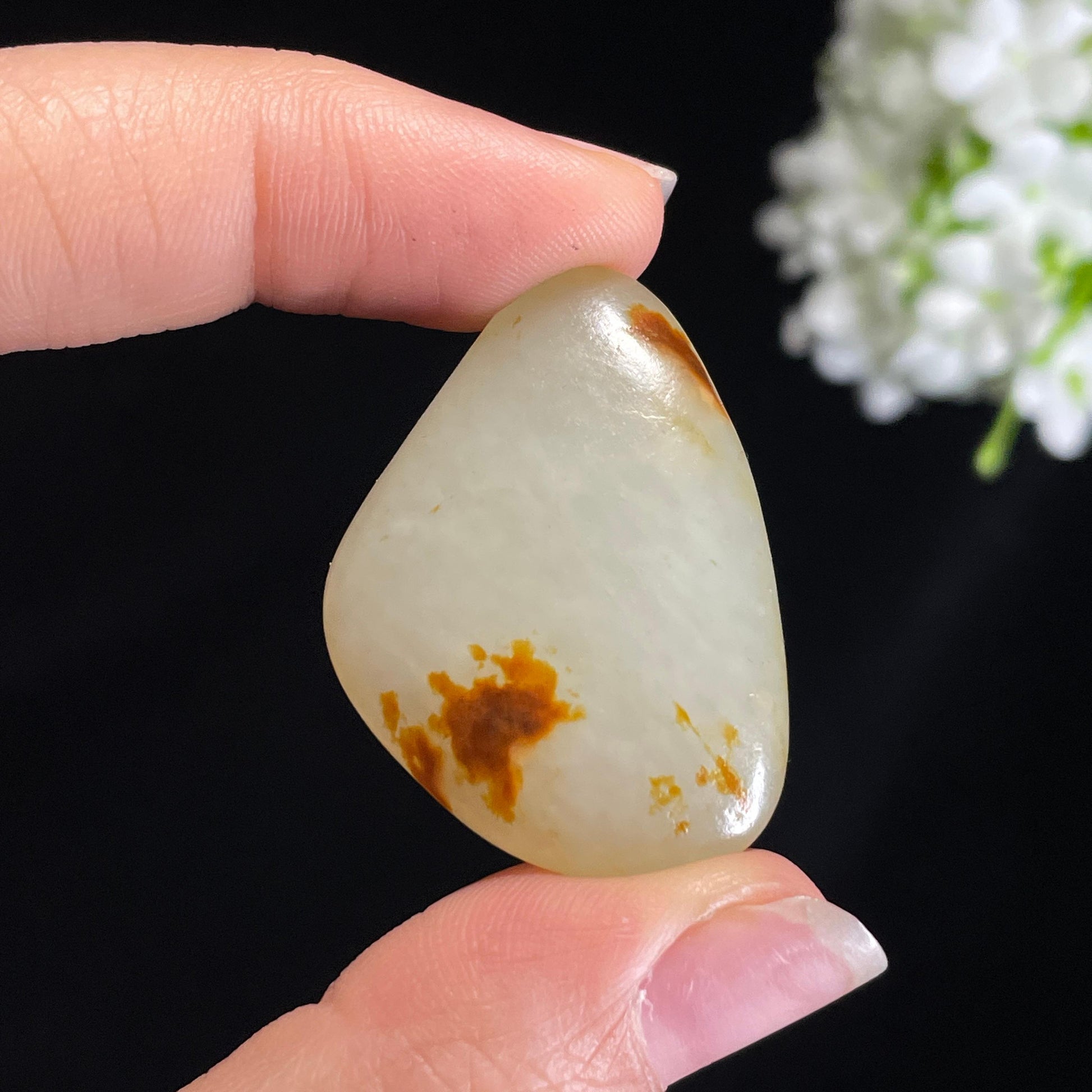 和田玉白玉“红砂缀玉”聚红皮籽料（yc416525）