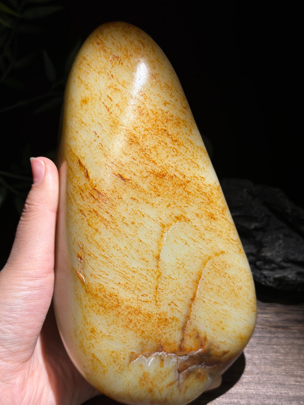 新疆和田玉典藏级白玉洒金洒红皮籽料摆件（yc716085）