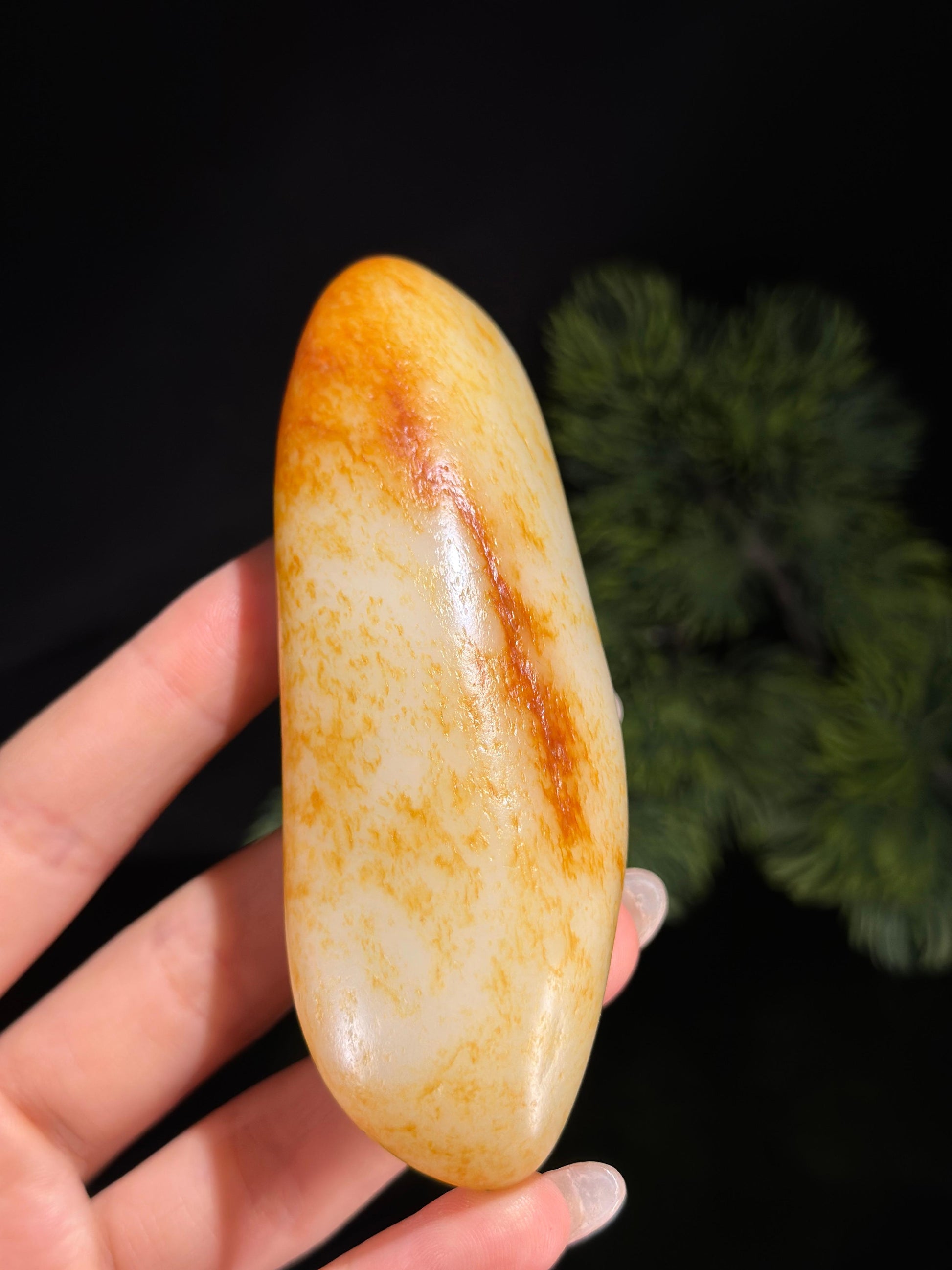 新疆和田玉收藏级红皮洒金皮籽料手把件（yc487172）