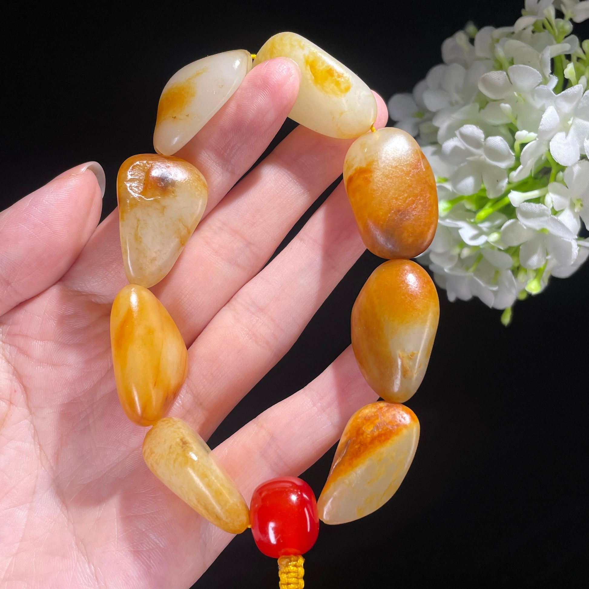 新疆和田玉洒金皮红皮珍品原籽手串（8颗）（yc489543）