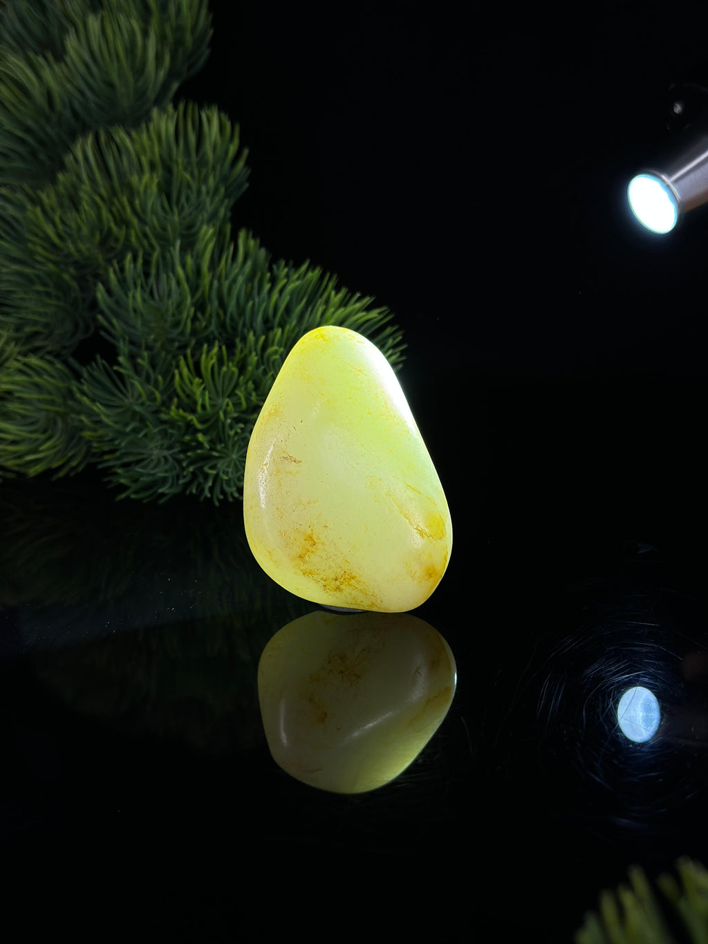 新疆和田玉白玉洒金皮珍品籽料手把件（yc471566）