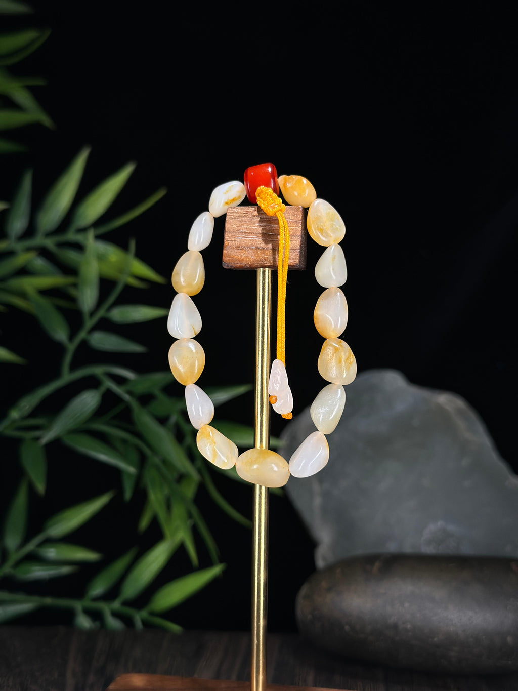 新疆和田玉白玉洒金皮小籽手串（17颗）（yc713697）
