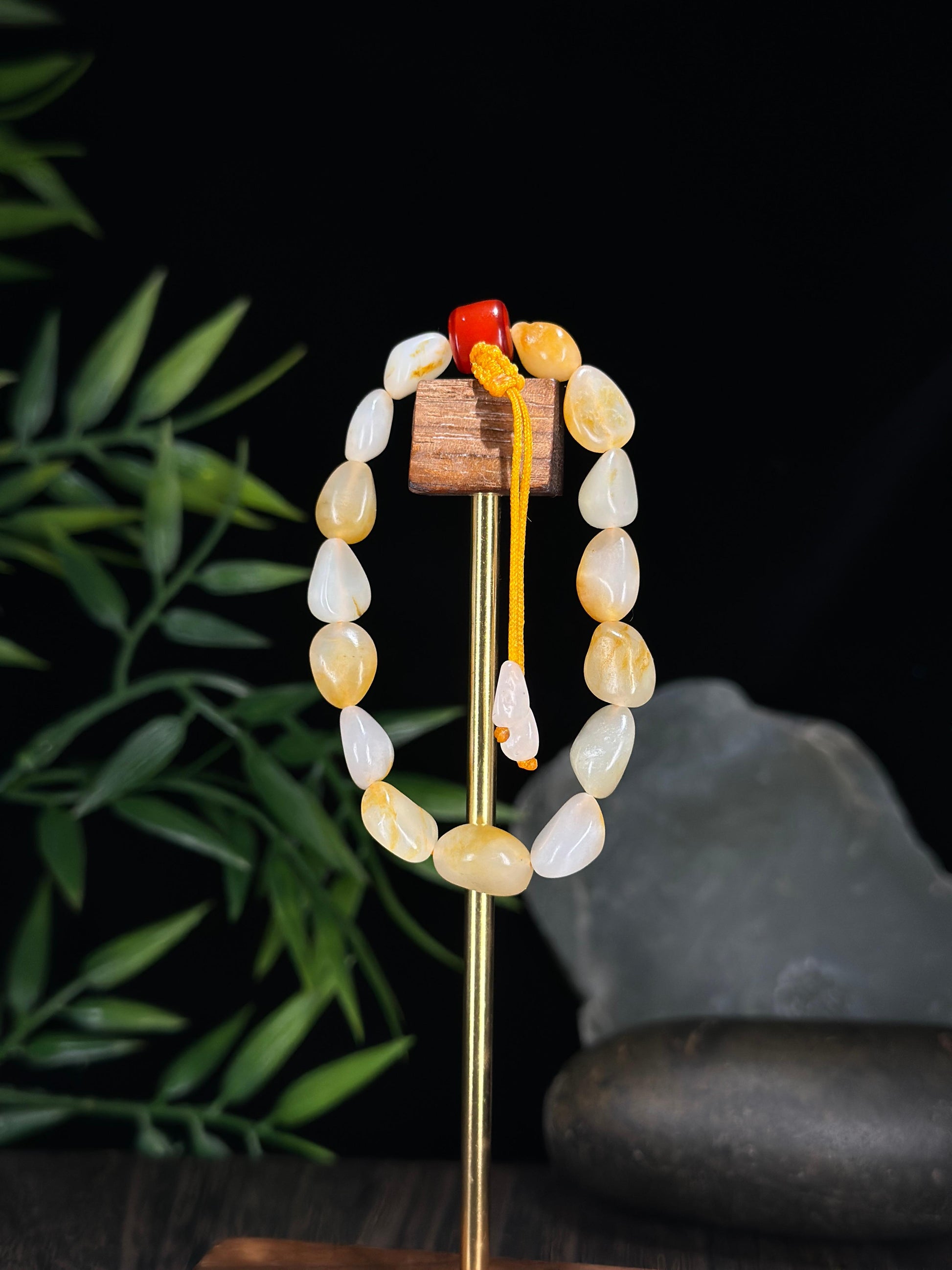 新疆和田玉白玉洒金皮小籽手串（17颗）（yc713697）