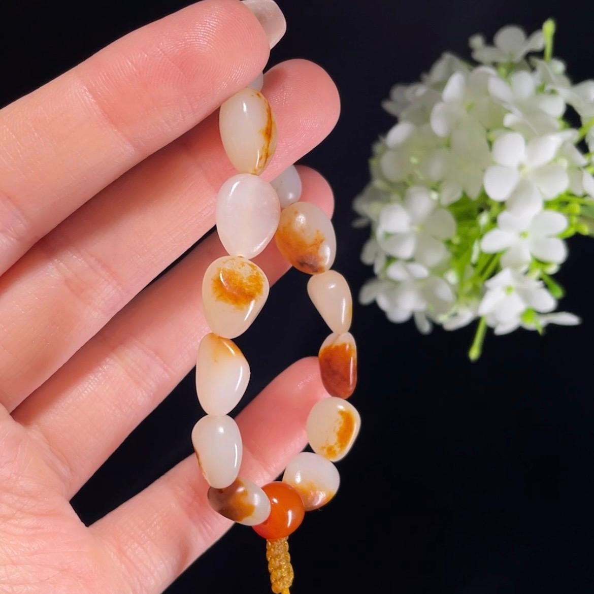 新疆天然和田玉红皮白肉原籽手串（yc355783）