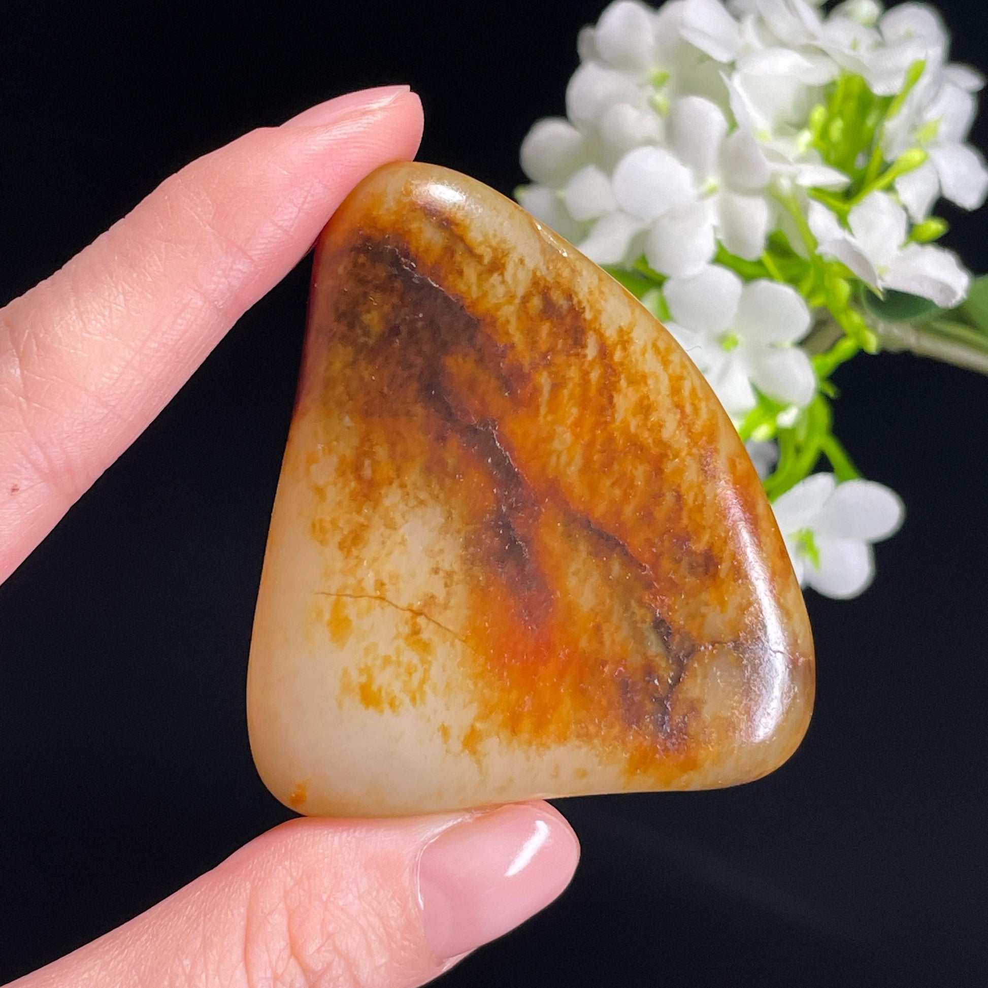 和田玉白玉“赤焰峰”黑红皮洒金皮籽料（yc330384）