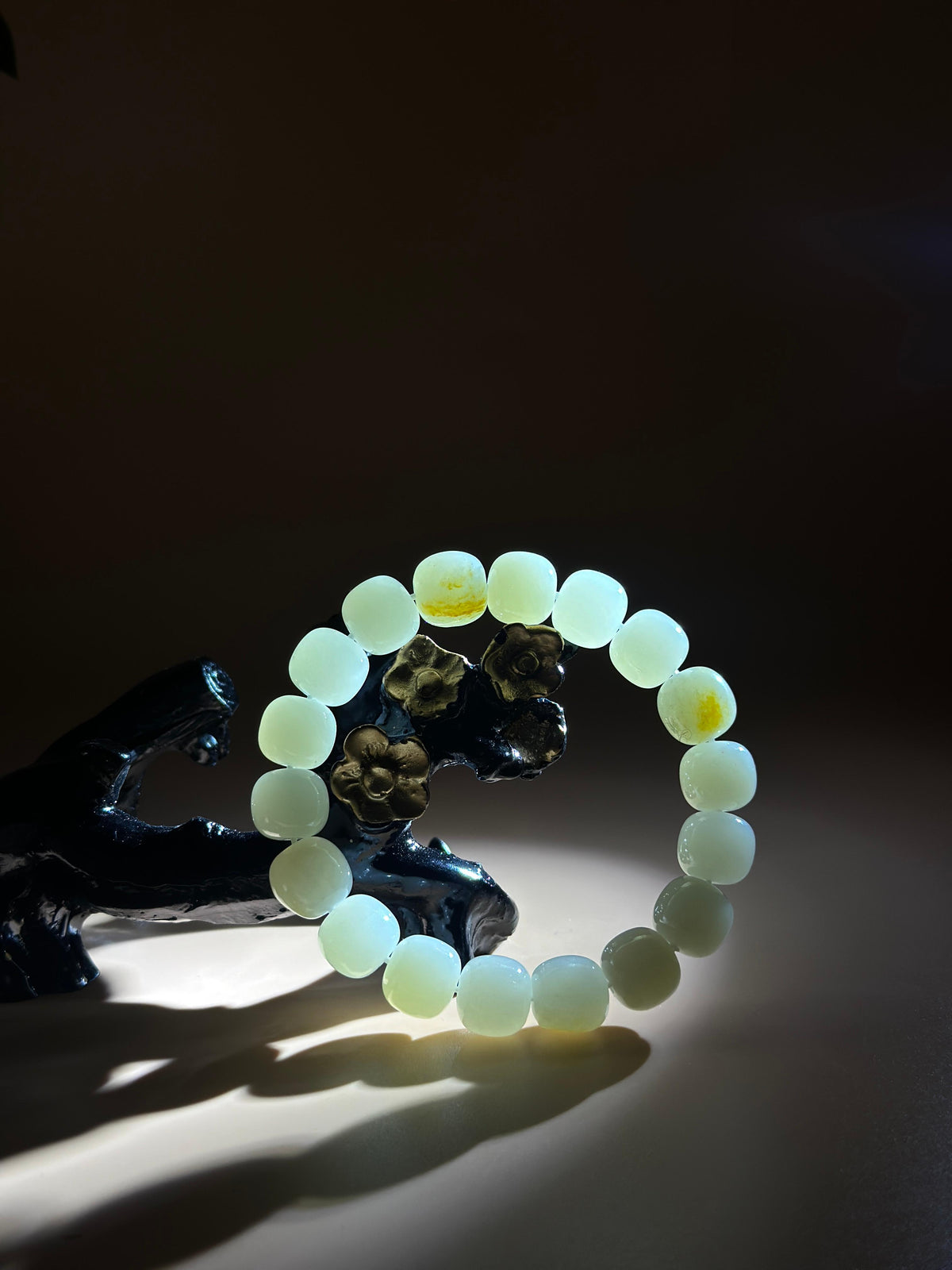 和田玉籽料手串 洒金皮带皮籽（yc770300）