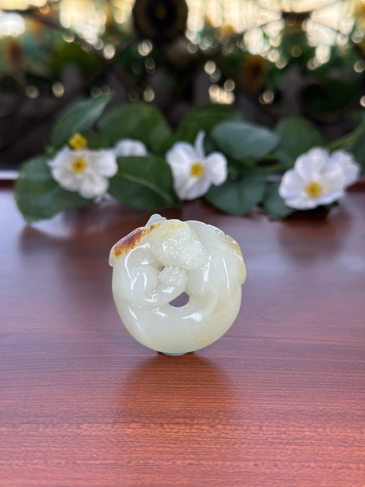 新疆和田玉白玉聚红皮籽料貔貅平安环（yc706465）
