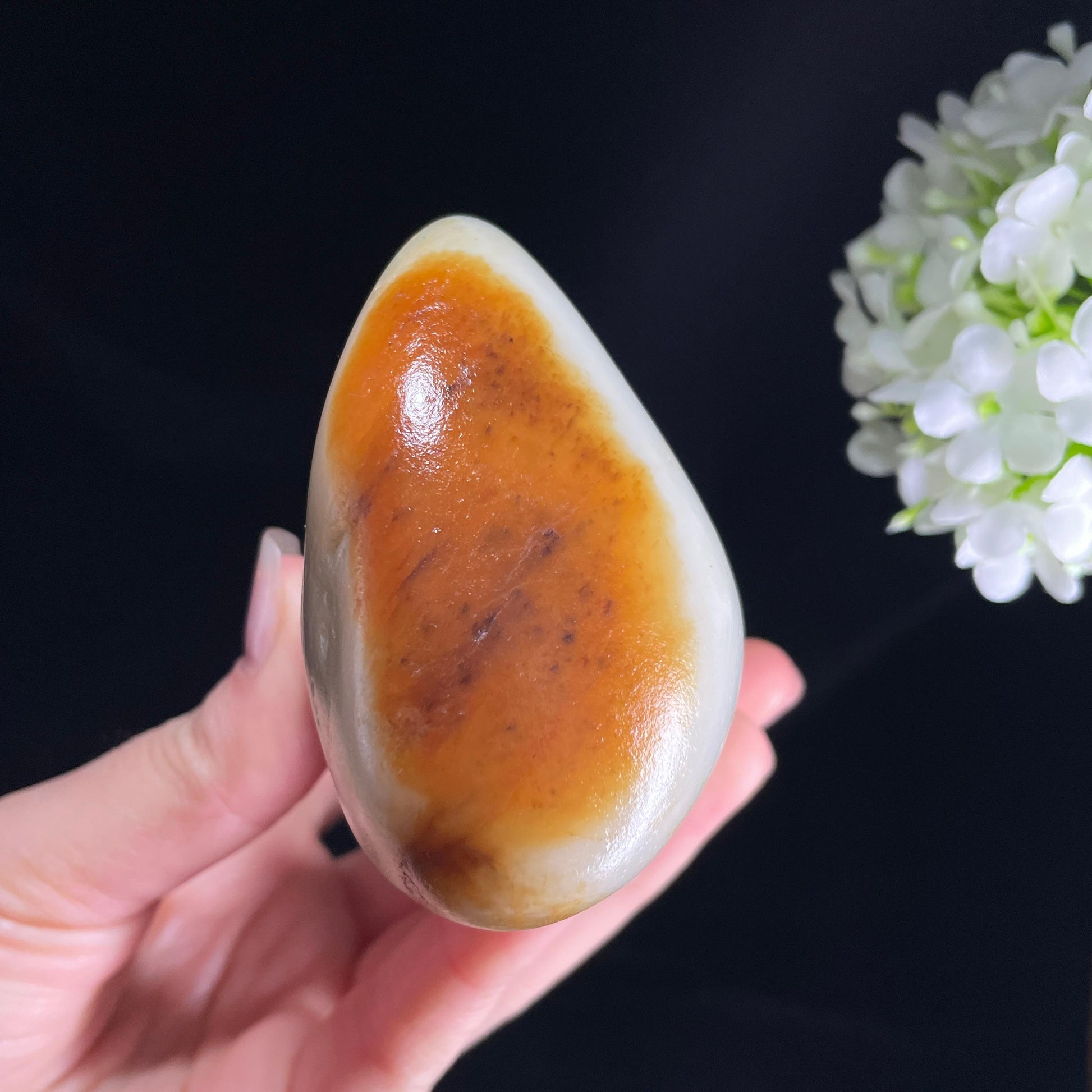 和田玉白玉“赤日沉江”聚红皮籽料（yc393989）