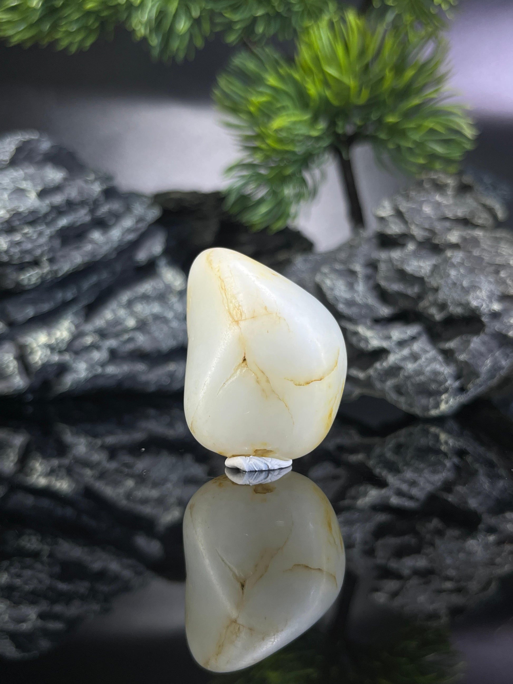 和田玉洒金皮籽料原石（yc212494）