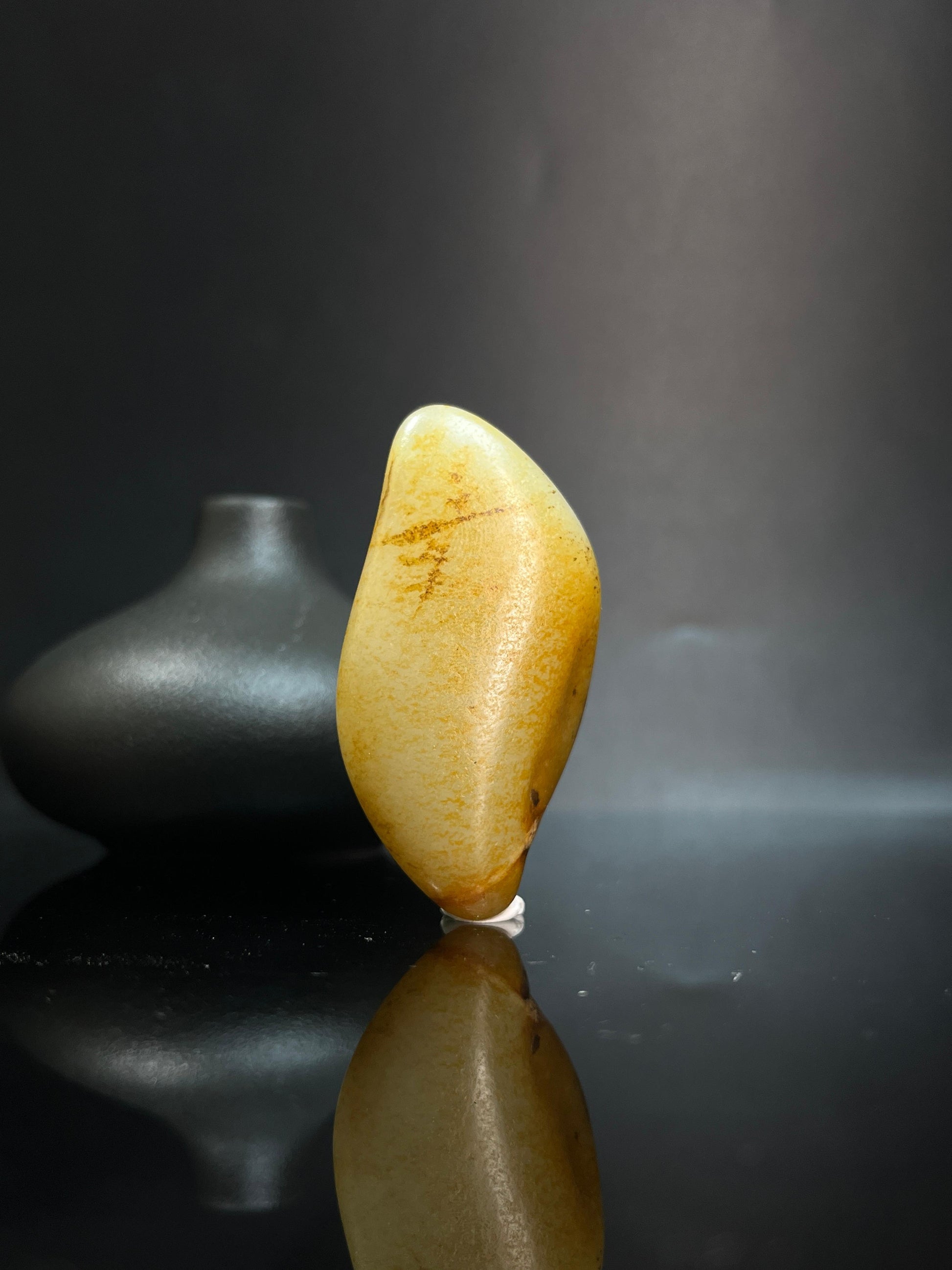 新疆和田玉白玉意境洒金皮籽料原石（yc240642）