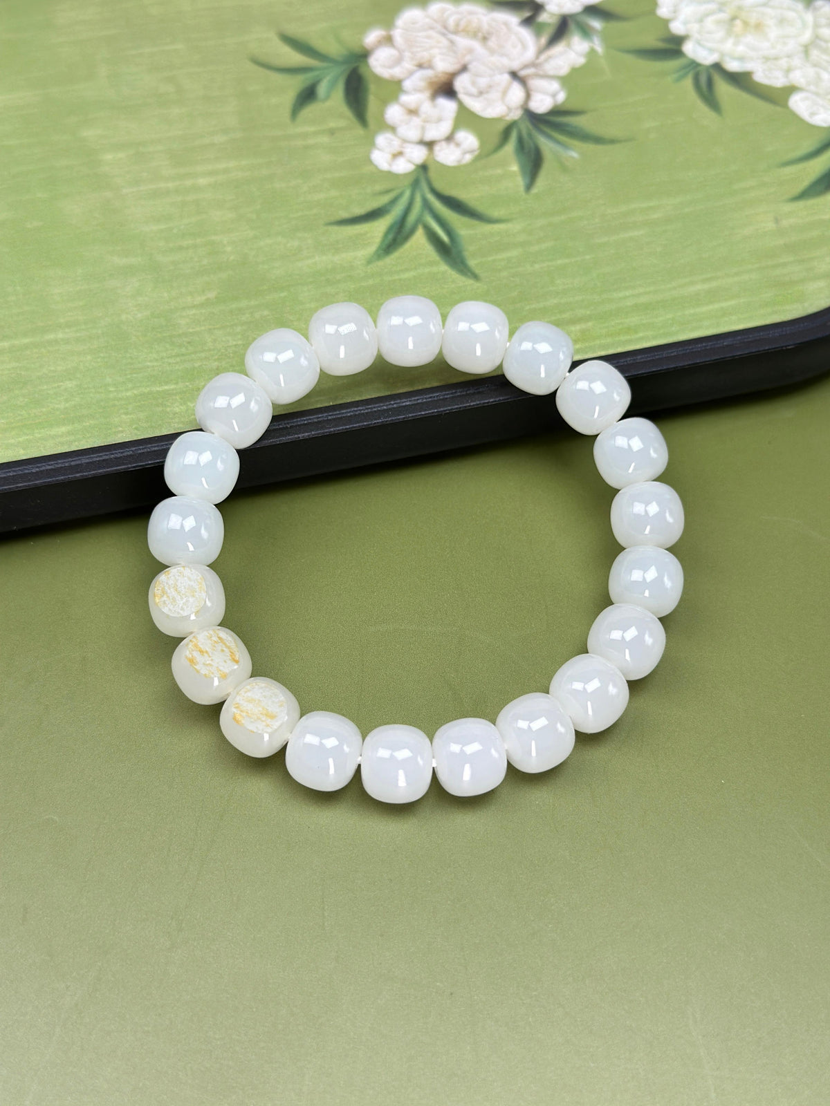 新疆和田玉珍品白玉洒金皮籽料老型珠手串（21颗）（yc755881）
