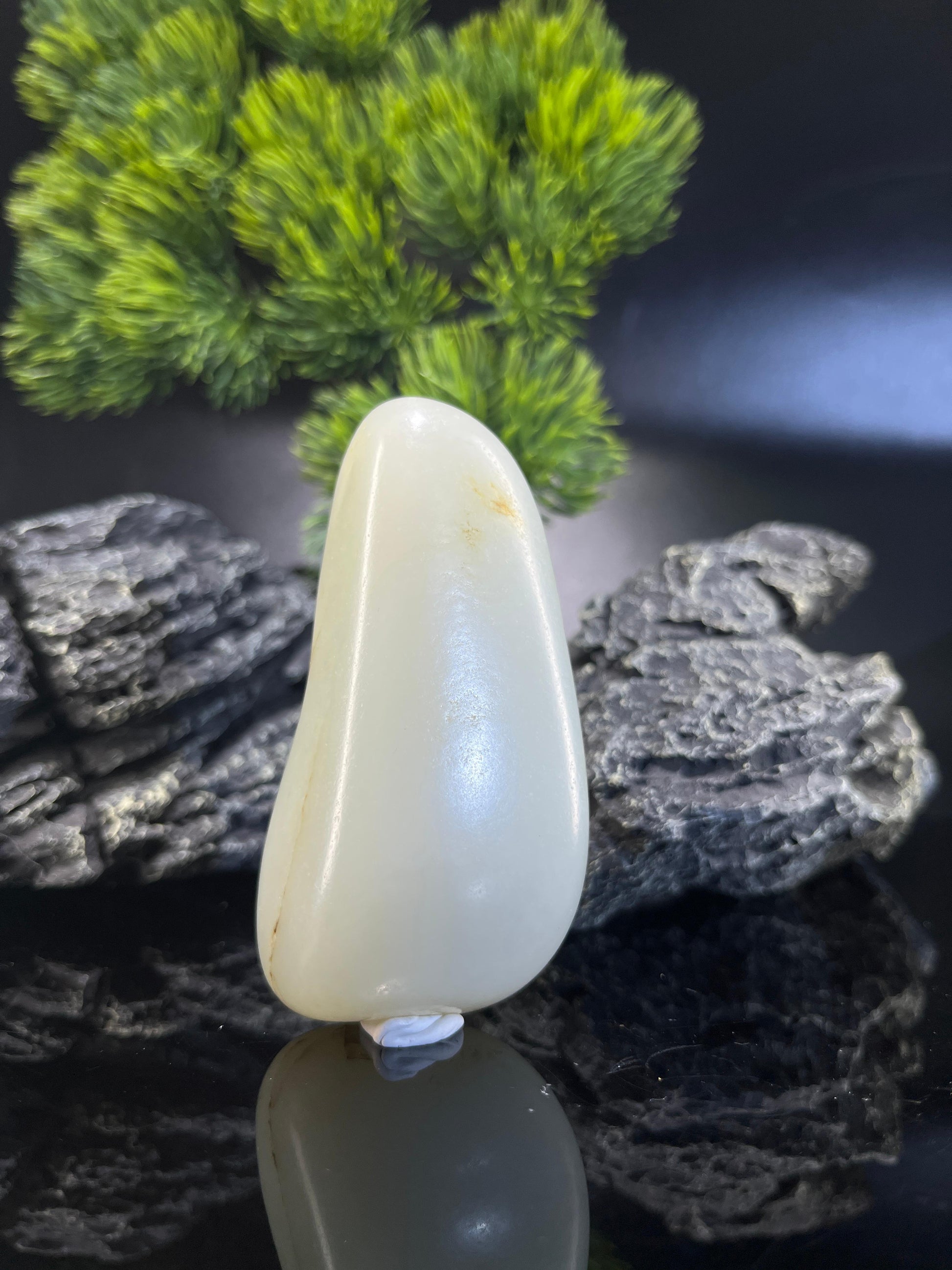 和田玉一级白略带洒金皮原籽手把件（yc212555）
