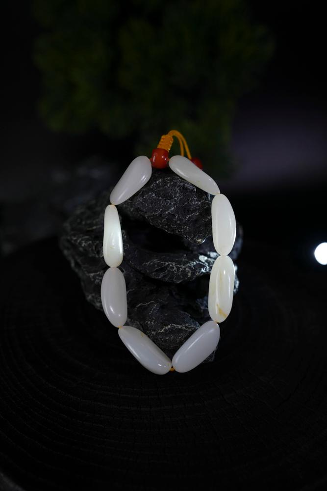 新疆和田玉高青白籽料手串（原籽无修）（yc229774）