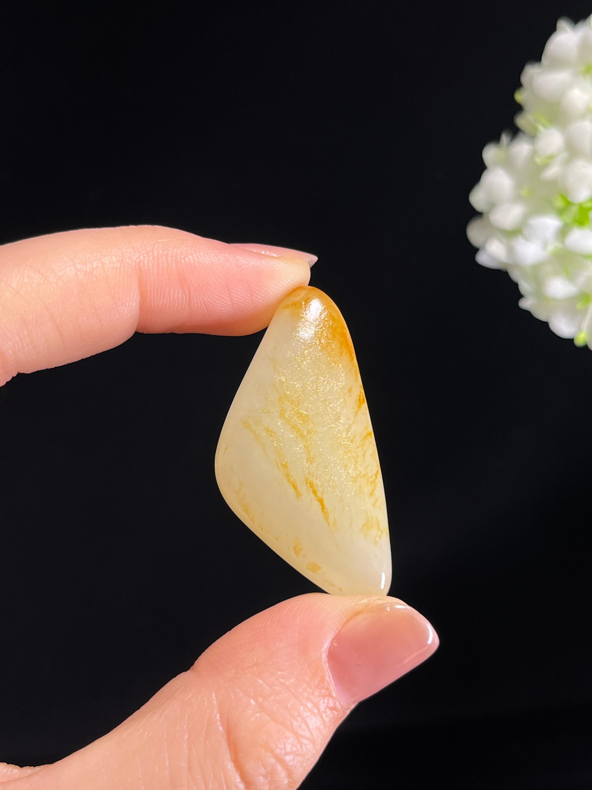 2025.11.29，和田玉白玉洒金皮“金砂卧玉”籽料原石挂件（yc278710）