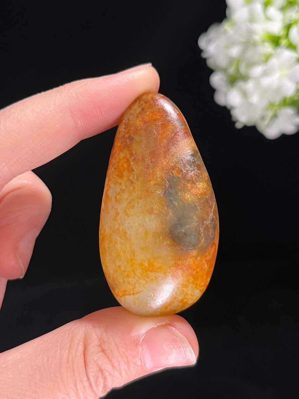 新疆和田玉洒金皮籽料原石挂件（yc255470）