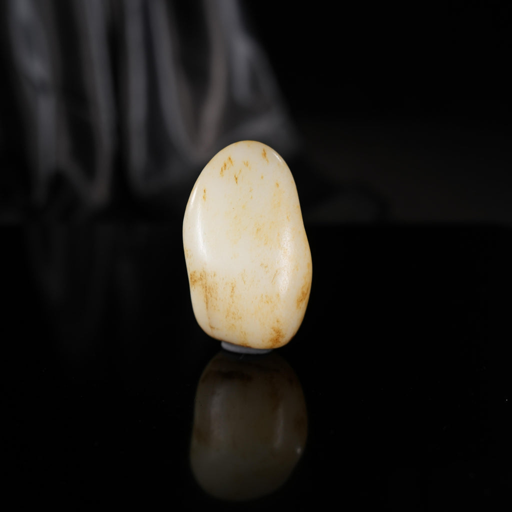 新疆和田玉“薄金漫玉”白玉洒金皮籽料（yc450680）