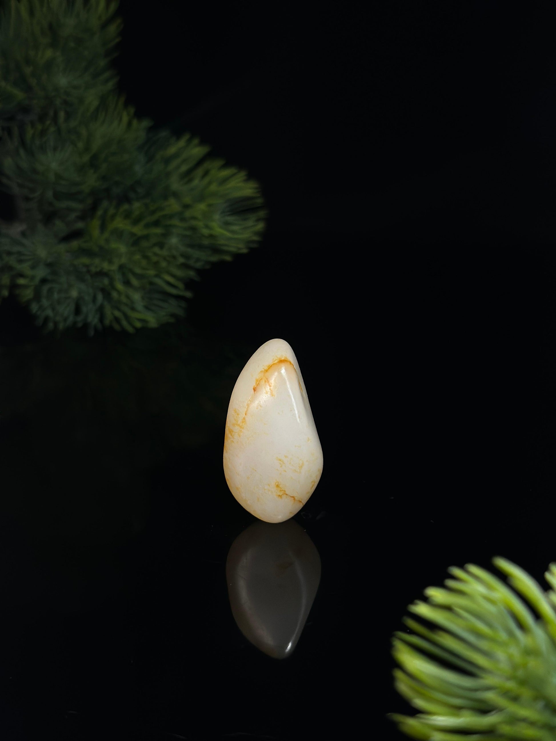 新疆和田玉白玉洒金皮珍品挂件籽（yc479137）