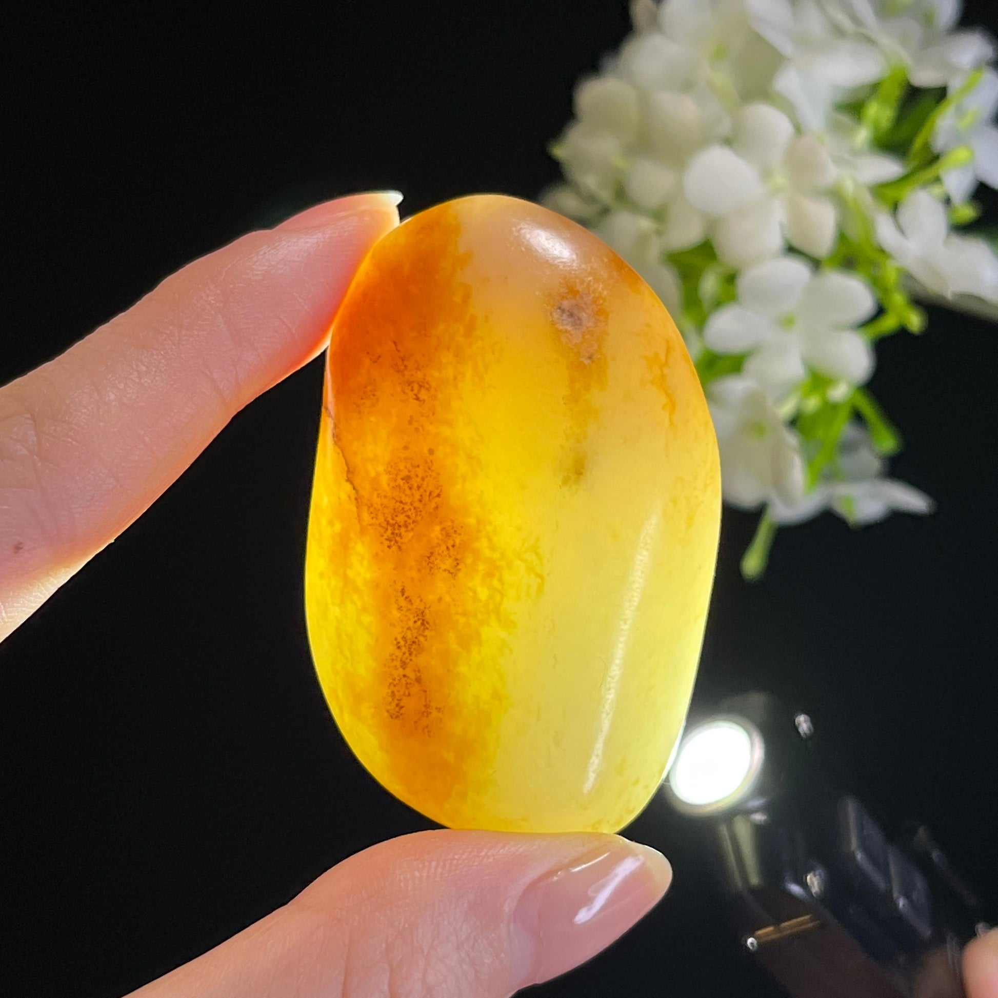 和田玉白玉“一念红尘”红皮白肉籽料（yc334106）