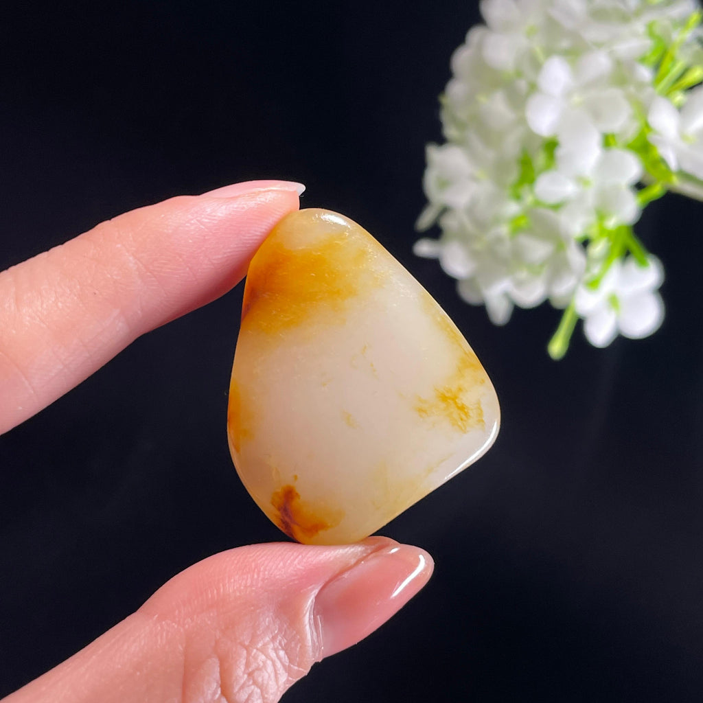 和田玉“蜜色含霜”白玉洒金洒红皮籽料（yc422617）
