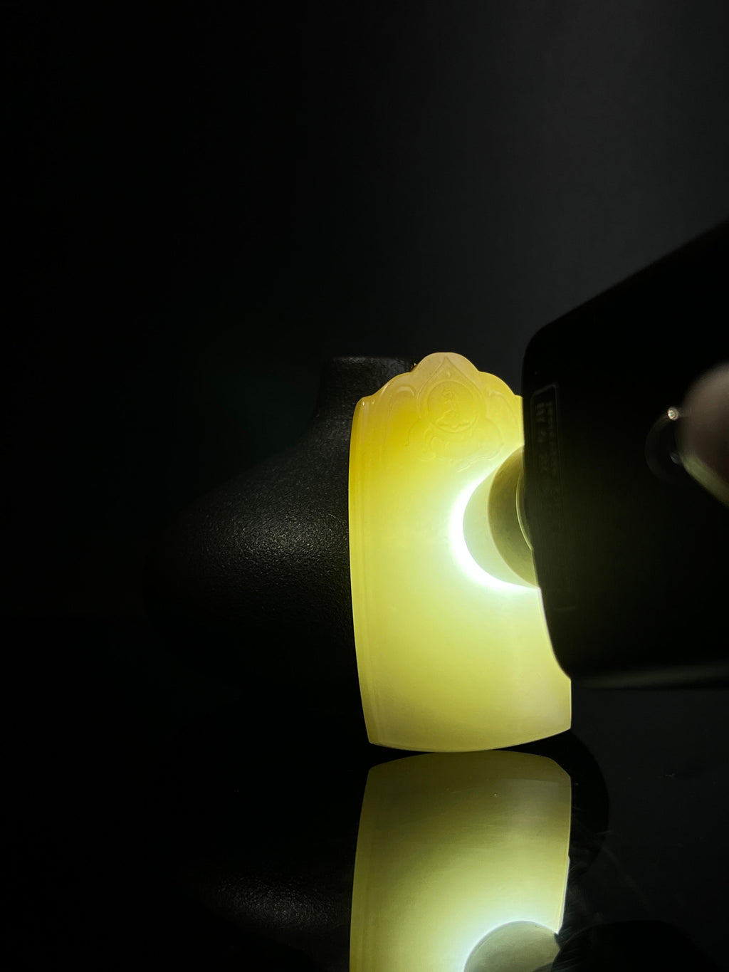 和田玉且末雕刻无相佛题材无事牌（yc240922）