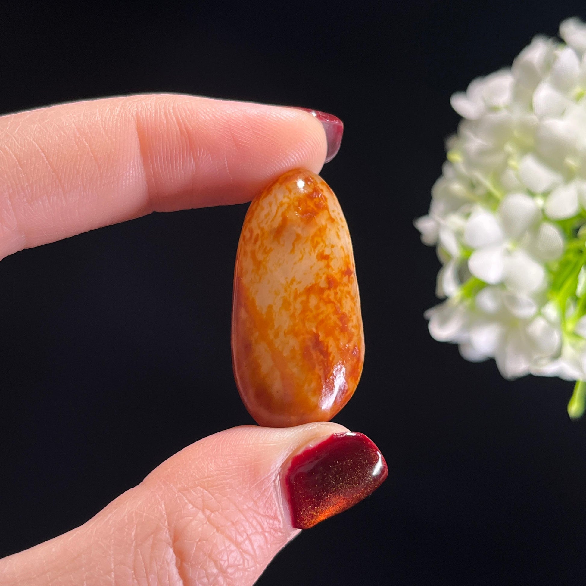 和田玉白玉“丹砂流韵”红皮白肉籽料挂件（yc336348）