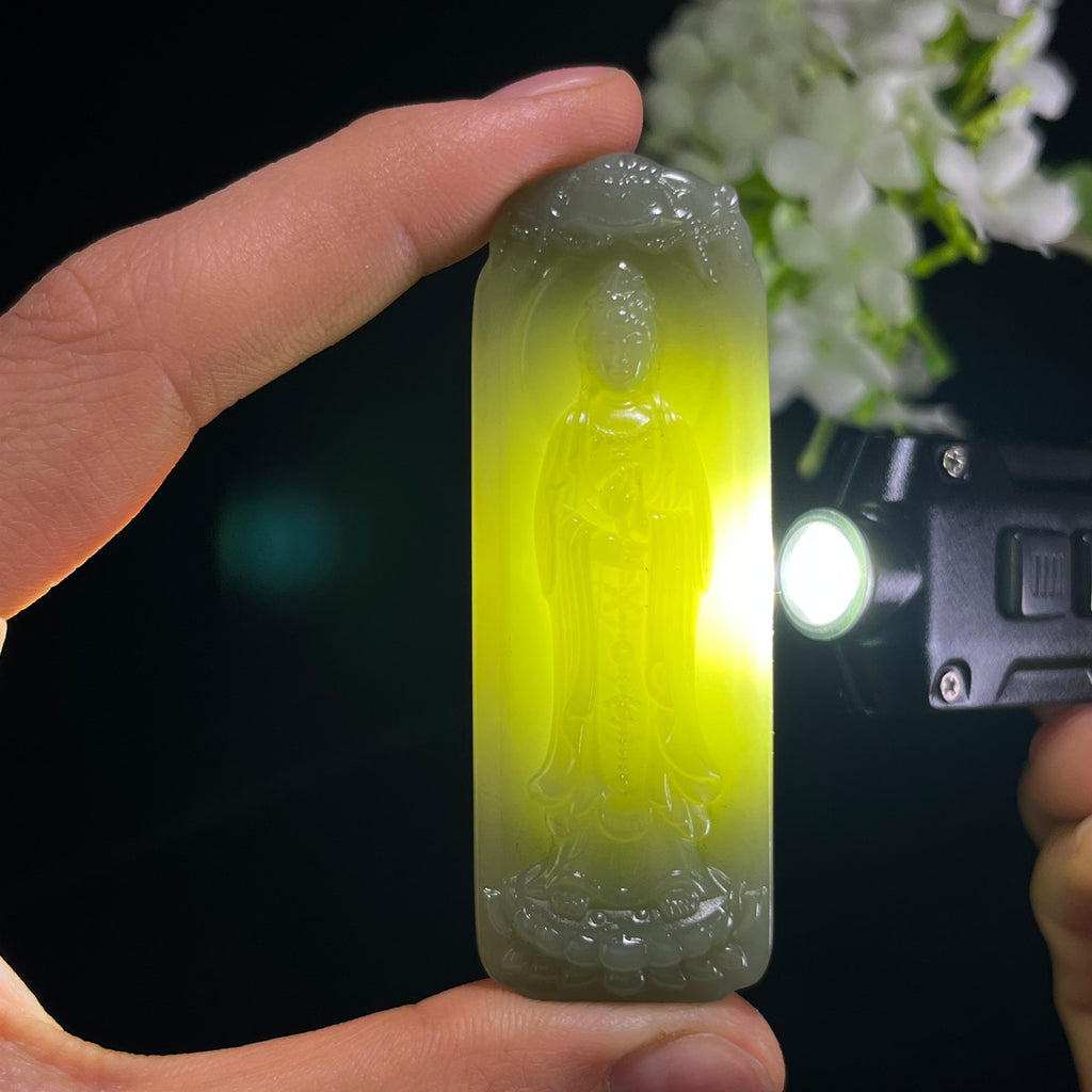 新疆天然和田玉沙枣青观音雕刻挂件（yc353661）