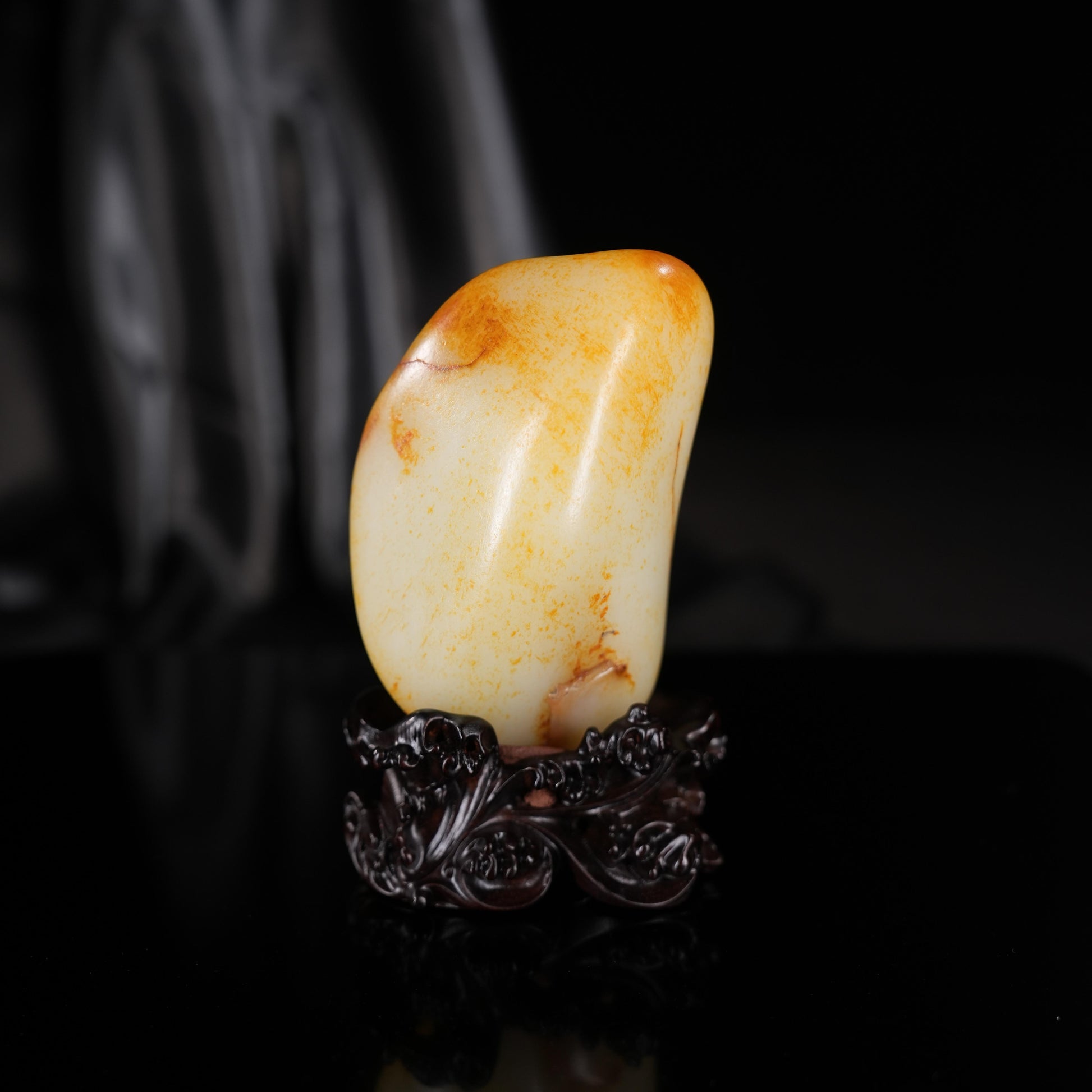 新疆和田玉“金缕依山”白玉通体洒金皮籽料（yc450681）