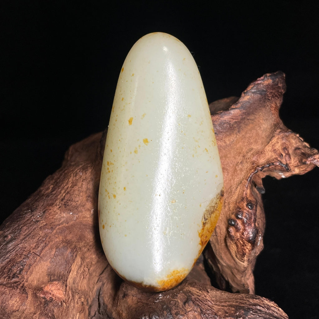 和田玉“秋林映月”白玉洒金黑红皮籽料（yc422691）