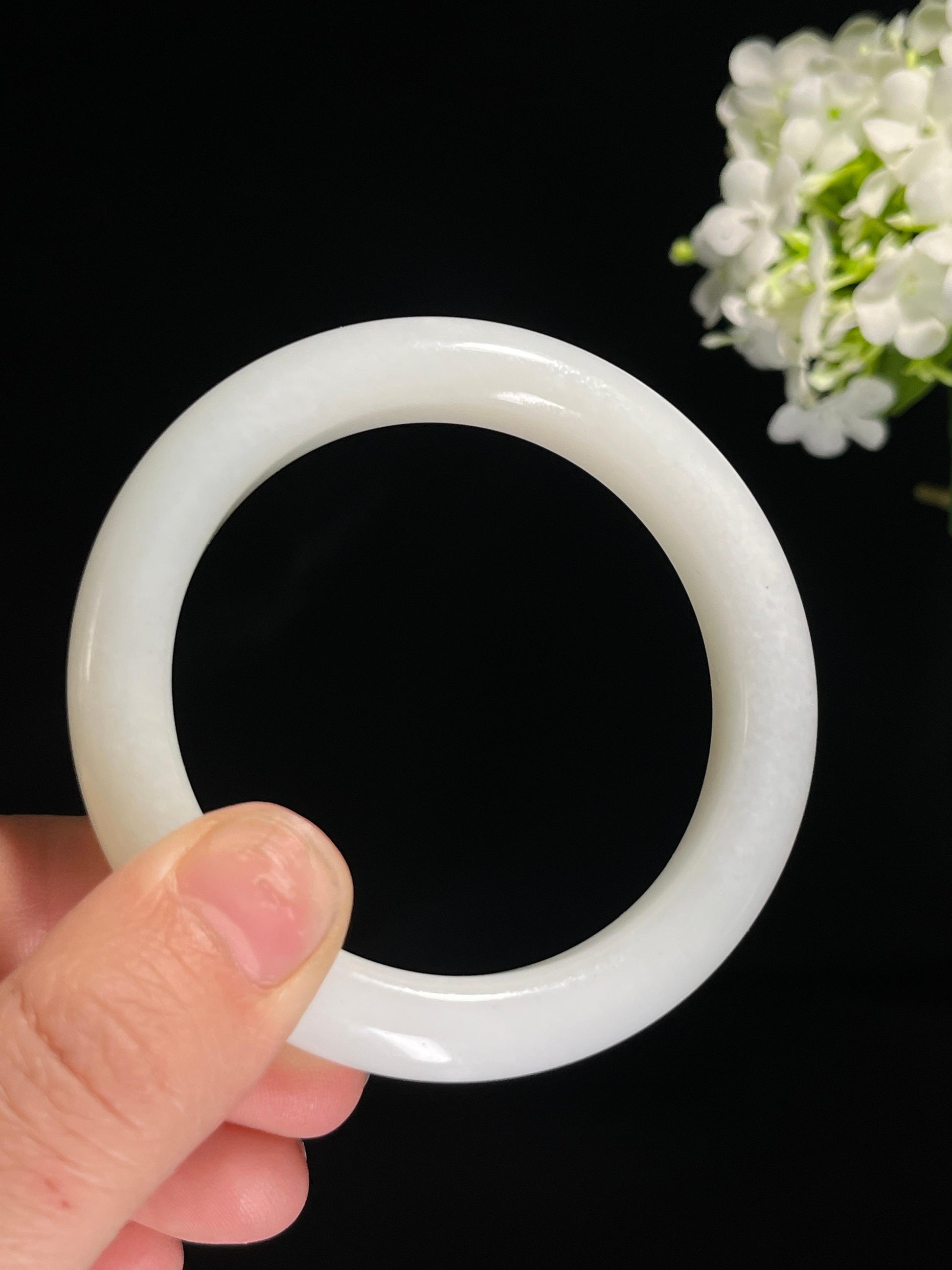 新疆天然和田玉羊脂白玉手镯精品8（卡56）（yc258381）