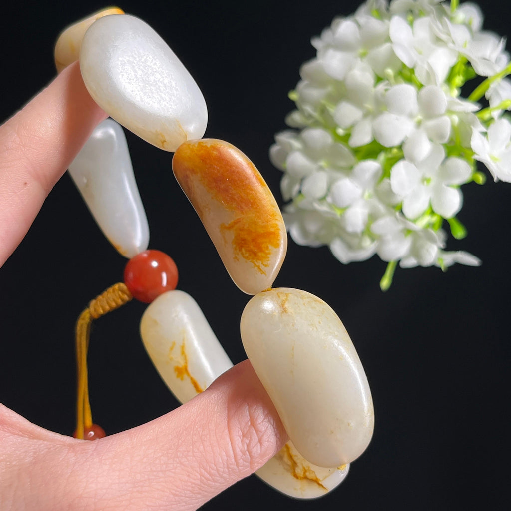 和田玉白玉洒金黑红黄皮“玉璞连华”籽料手串（yc302831）