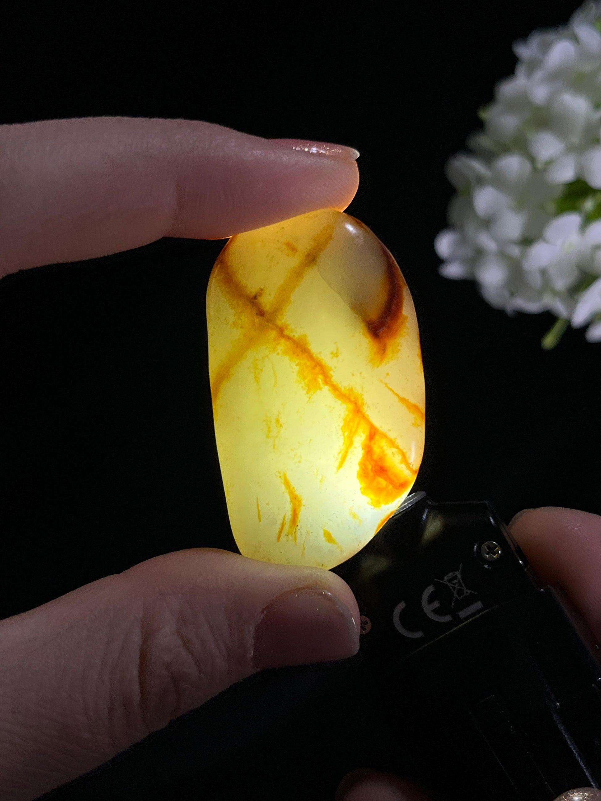 和田玉特色白玉聚红皮籽料原石（yc266640）