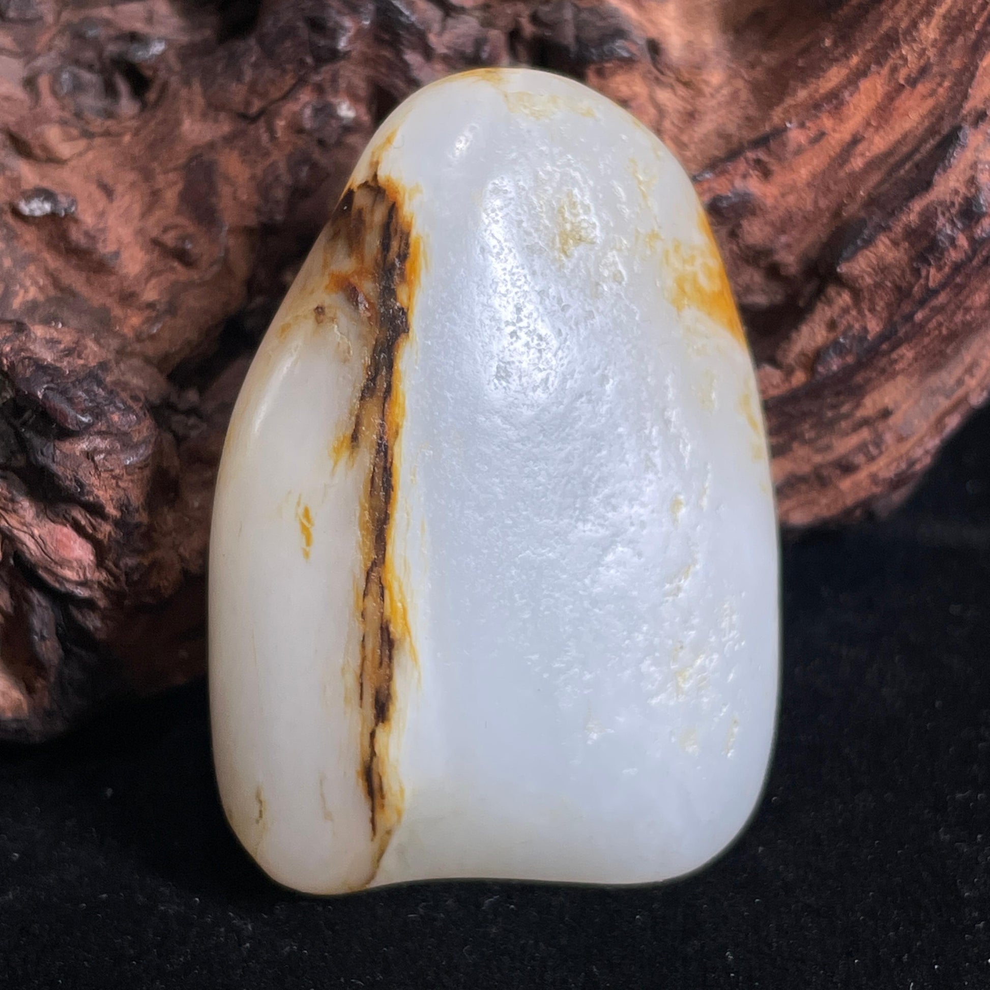 和田玉白玉“秋涧墨痕”黑皮洒金皮籽料（yc416530）