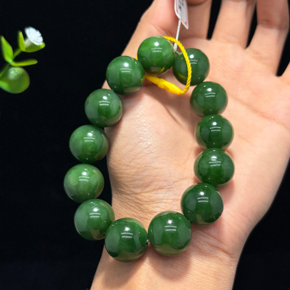 精品和田碧玉菠菜绿手串（yc780165）