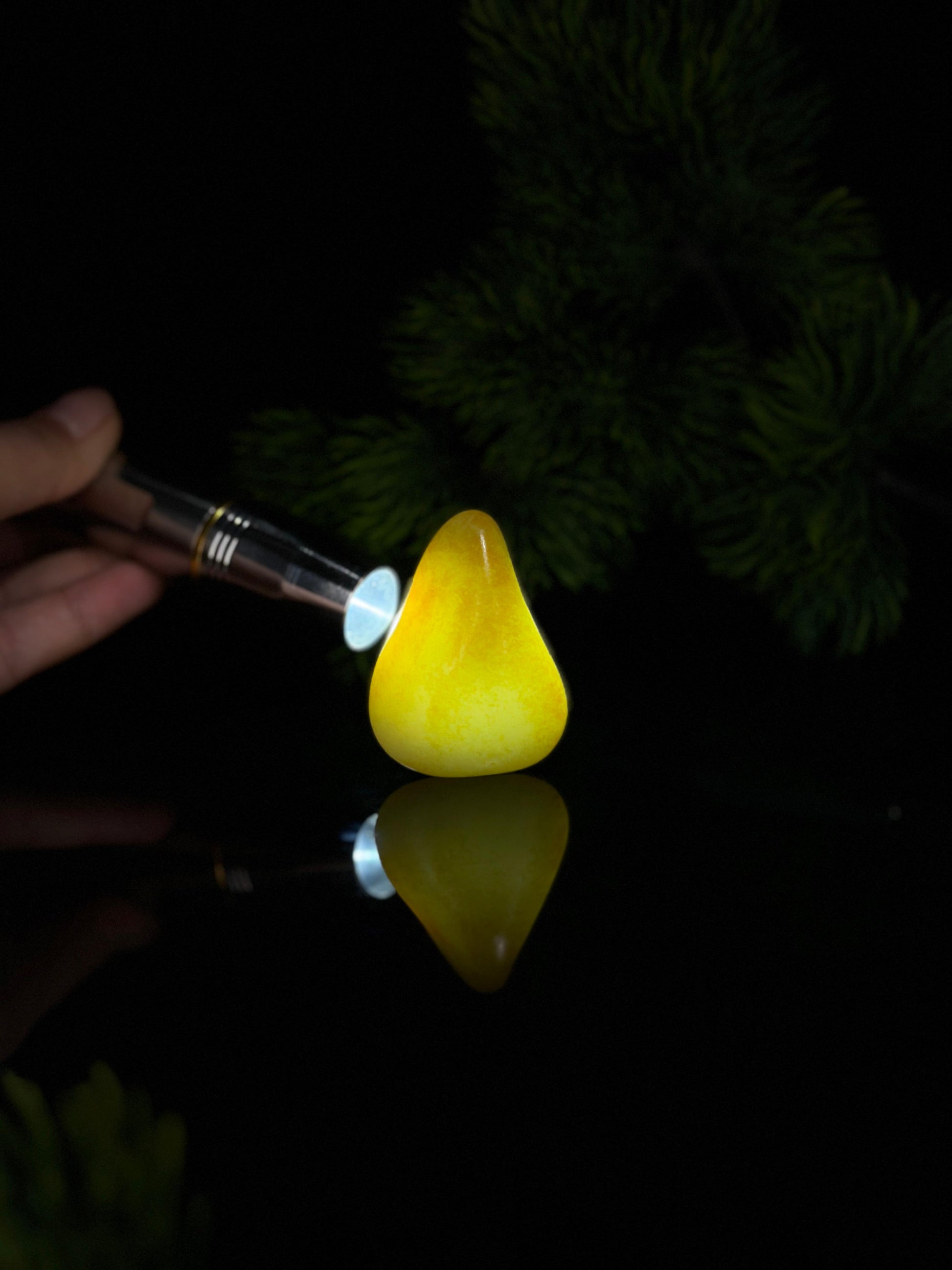 新疆和田玉白玉通体洒金皮珍品挂件籽（yc505000）