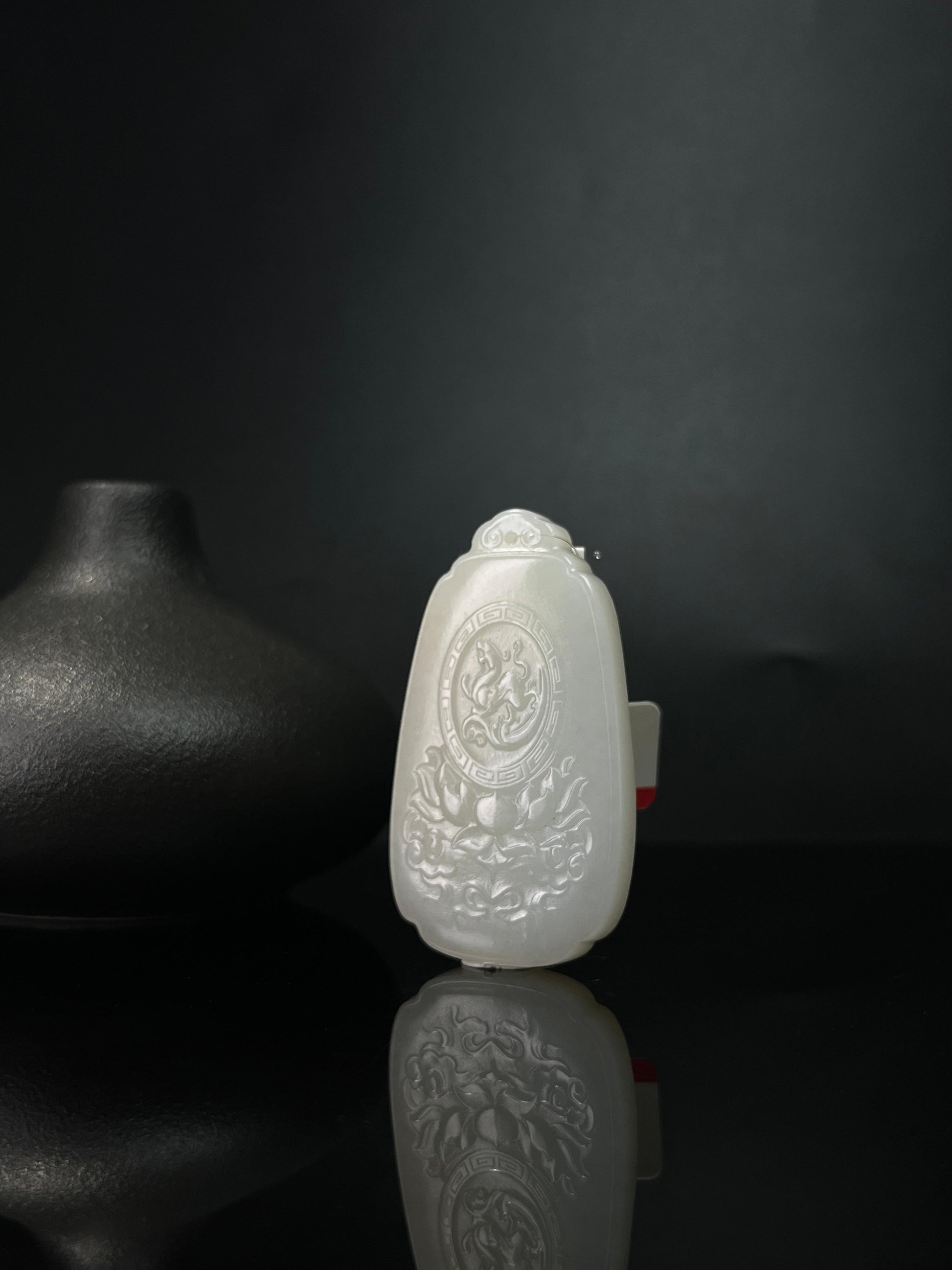 和田玉且末糖白 “玉韵关公牌”（yc242895）