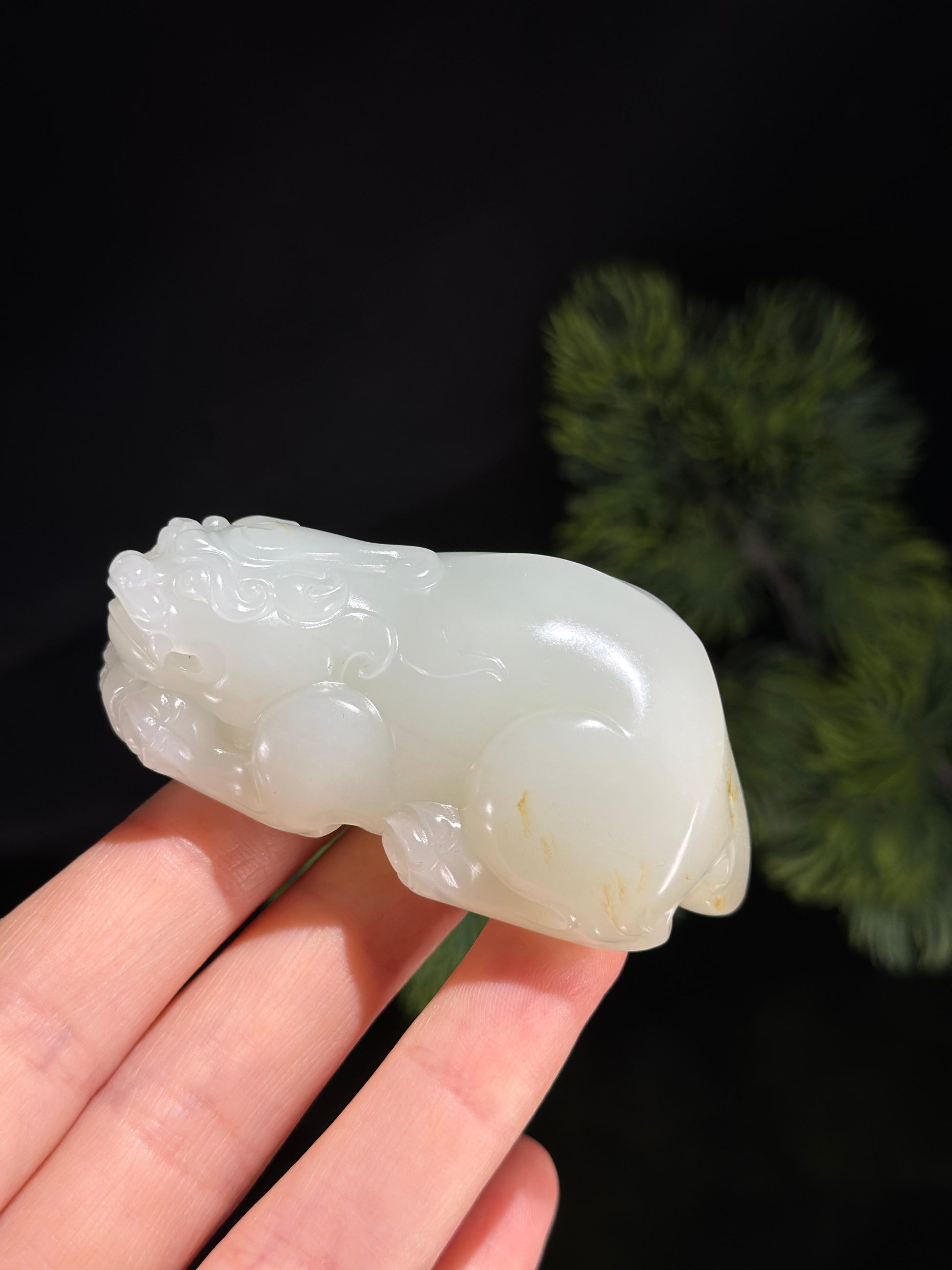 新疆和田玉羊脂白玉洒金皮臻品籽料手把件（yc489682）