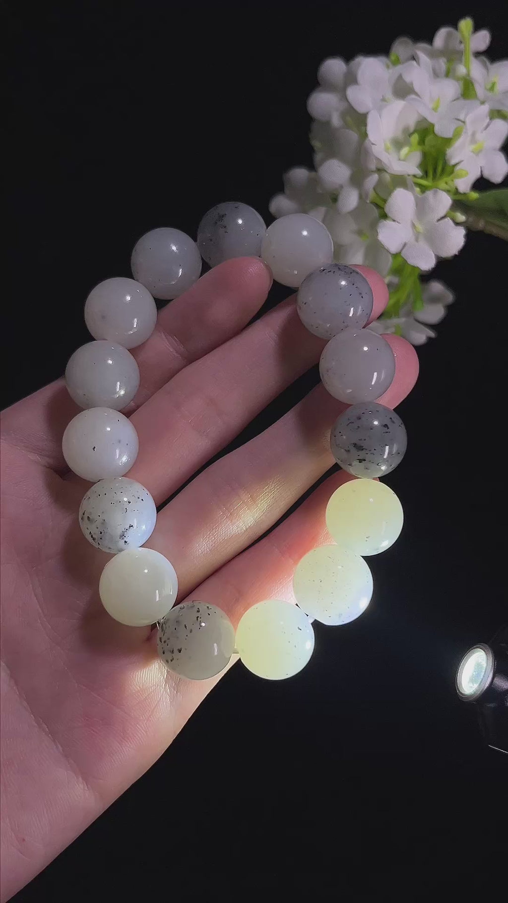 和田玉新疆料“云间碎墨”散墨青花手串（yc299255）
