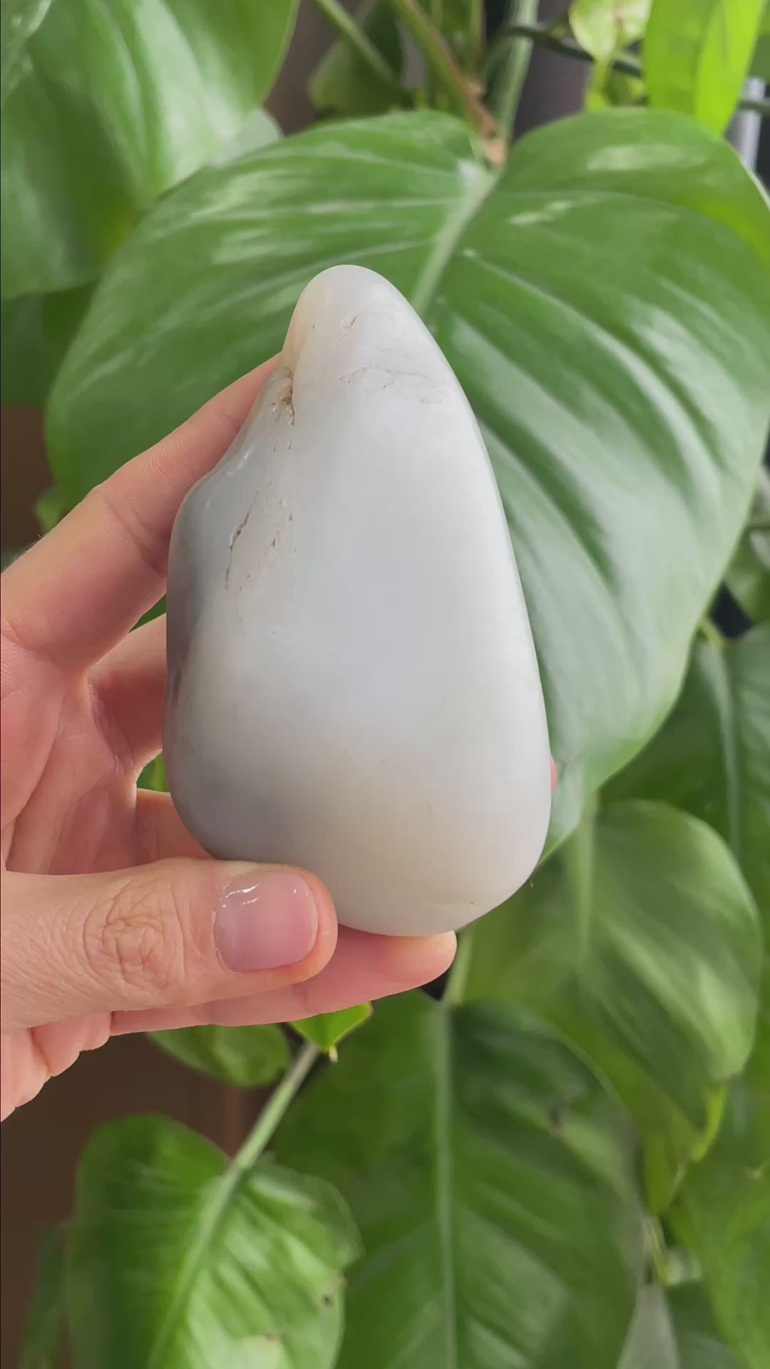 新疆天然和田玉“素玉含烟”青花籽料原石（yc300237）