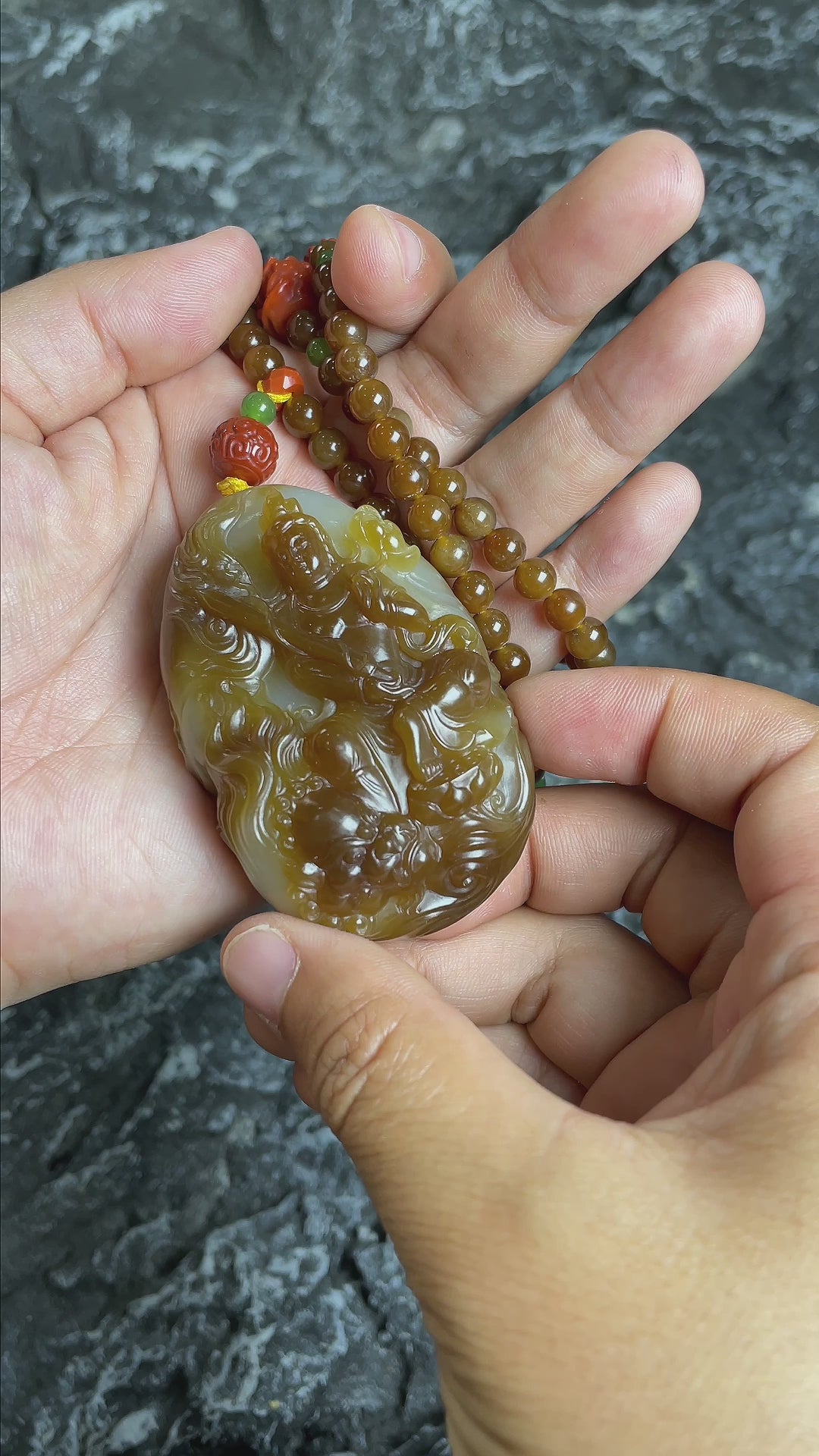 和田玉--新疆且末糖白料文殊菩萨挂件