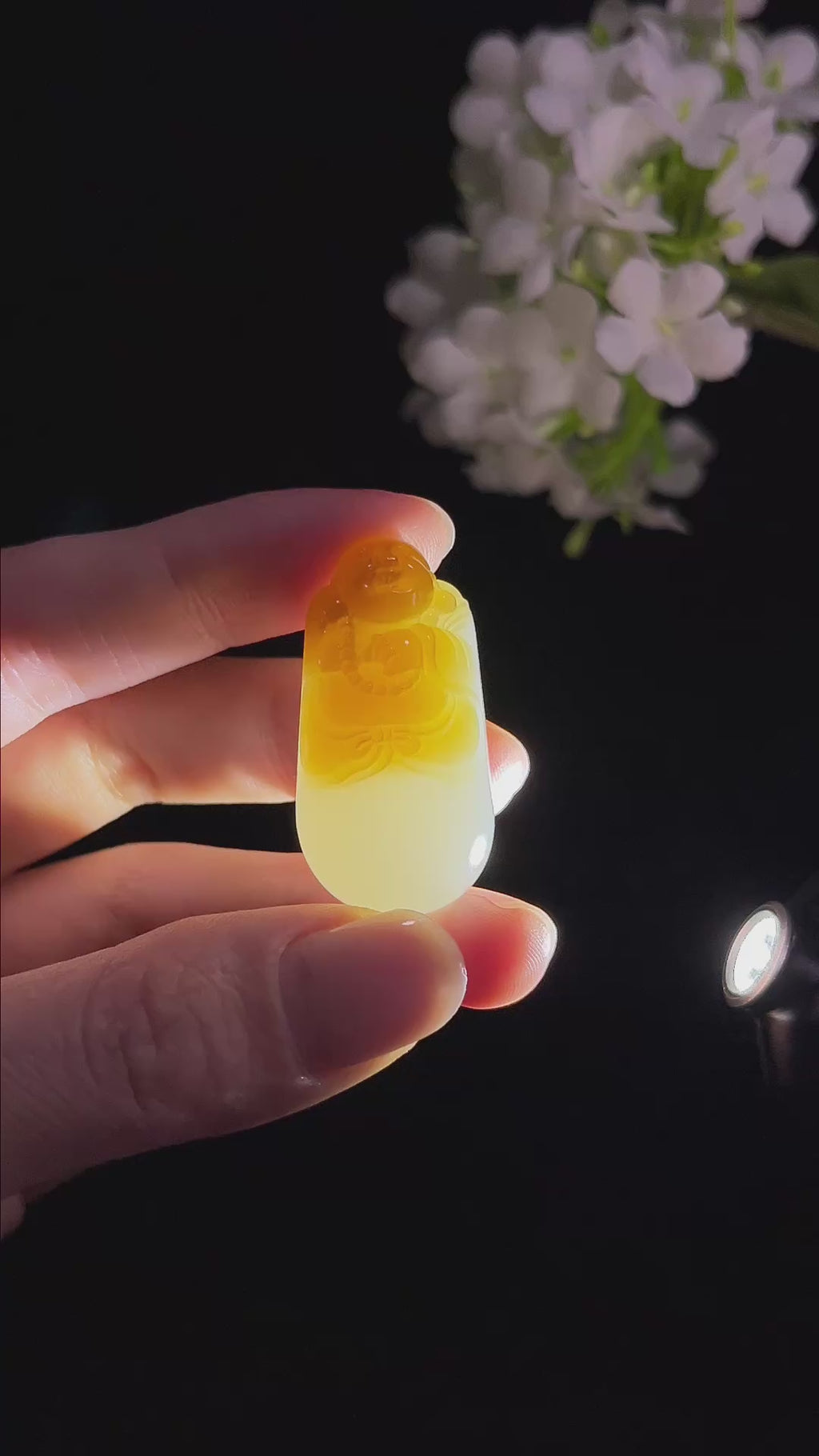 和田玉且末糖白“怡然自乐”弥勒佛挂件（yc296578）